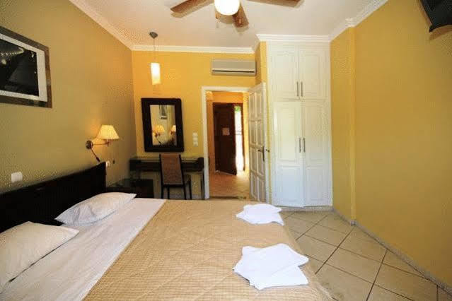 Bella Vista Hotel And Apartments Párga Zewnętrze zdjęcie